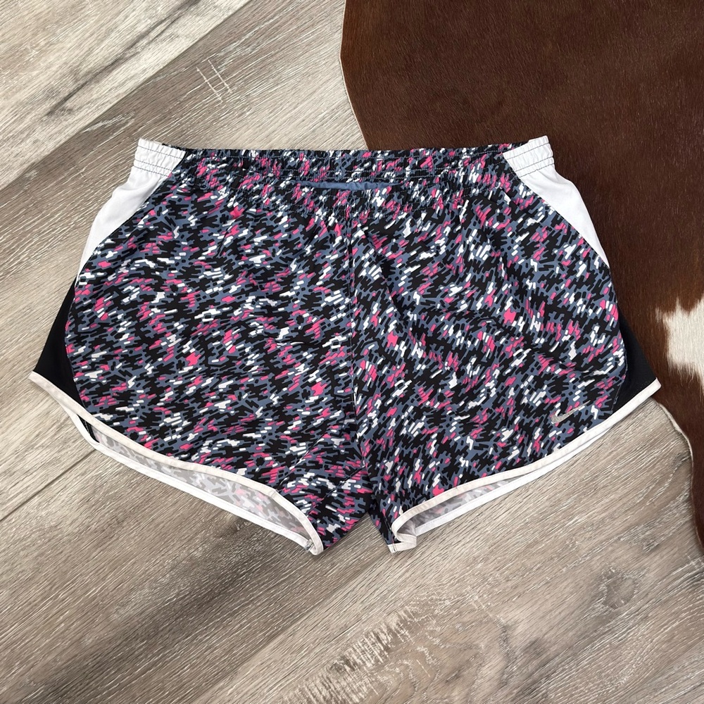 Nike Women’s Black & Pink Printed Running Athletic Shorts